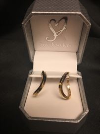 18.k. gold ear rings