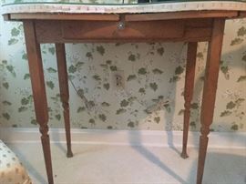 dressing table - does have hand made ruffle skirt and bench ruffle and satin seat cover available- seperate
