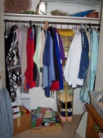 Women's Clothing-Mostly 18w-22w, XL-2X