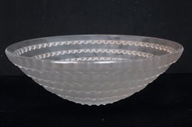 Lot 23 R. LALIQUE France Large Art Deco Bowl. Concentric