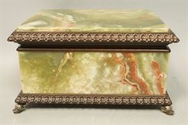 Lot 44 REUGE, SAINTE CROIX Swiss Music Box. Green onyx s