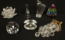Lot 75 7pc SWAROVSKI Crystal Lot. Large crystal grape cl