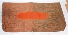 Lot 159 Vintage Paisley Spread. Red center with wide pais