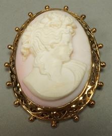 Lot 509 14K YG Gold Carved Shell Cameo Pin Brooch. Filigr
