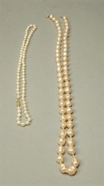 Lot 529 2 Pearl Necklaces. Both hand knotted. 1. Irregu