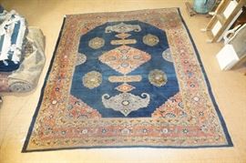 Lot 400 1111 x 107 Persian style Handmade Carpet. Cent