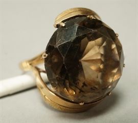 Lot 515 Large Smoky Topaz Ladies 14K Gold Cocktail Ring. 