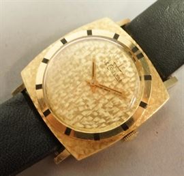 Lot 562 LeCOULTRE 14K Gold Ladies Watch. Modernist textur
