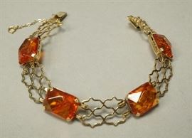 Lot 578 14K YG Gold Open link Bracelet. Four large facete