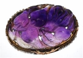 Lot 600 14K Gold Carved Amethyst Asian style Pin Brooch. 