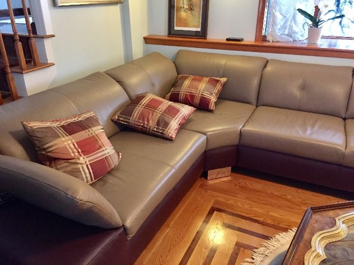 Leather sectional in impeccable condition!