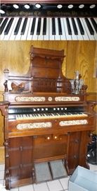 Victorian pump organ by Estry Organ Co. Pump Organ