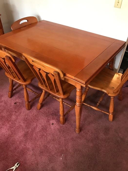 Maple Dining Table with four chairs