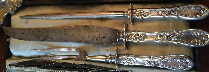 Concord grape silver plate Carving set