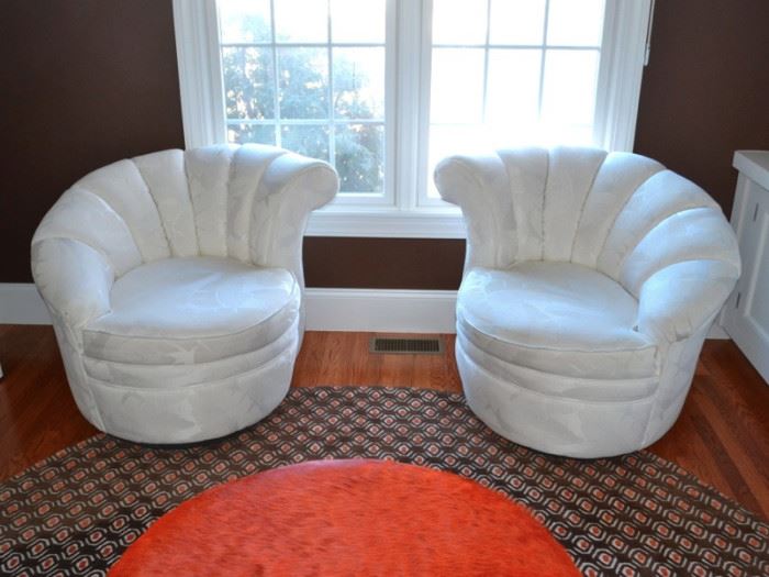 Assymetrical fanback chairs
