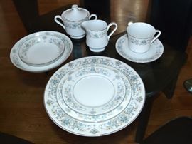 Crescent China by Ranmaru Carnival