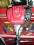 FOUR Stroke HONDA Weedwacker.