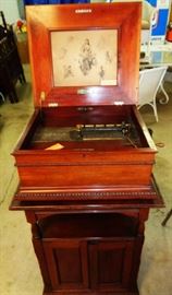 Late 1800s Regina 15.5" Regina Music Box