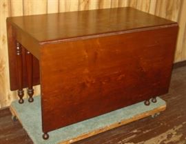 Early Cherry Drop Leaf Gate Leg Table