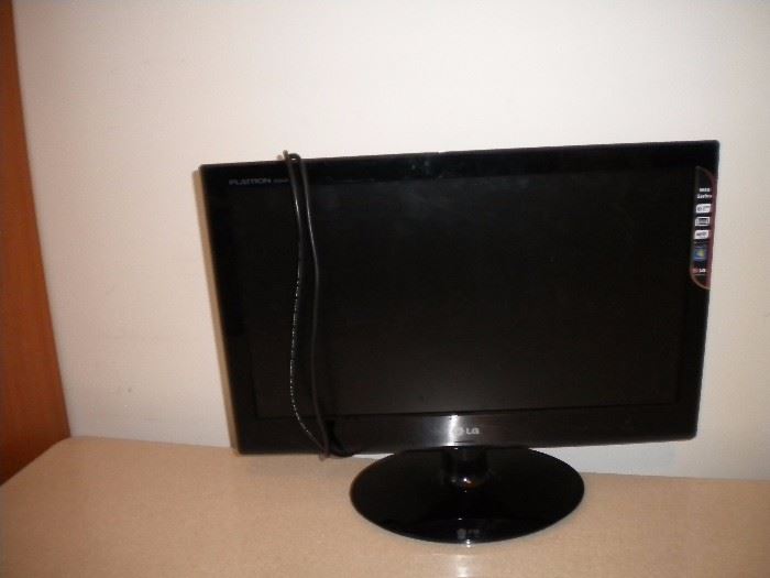 Wide LG lcd 20" monitor