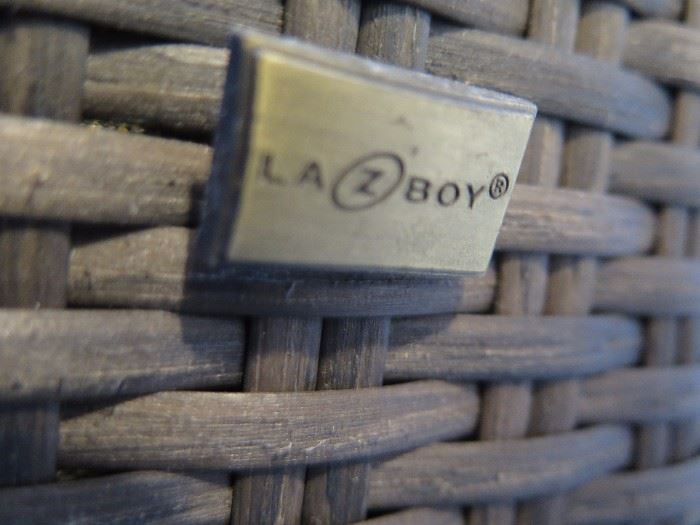 Lay-Z-Boy Arm Chair (2 avaiable), Indoor/Outdoor/Sun-room. 26 1/2'' W x 31'' D x 33'' H