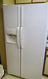 nice cindition refrigerator with icevon front