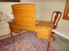 Dressing table, Thomasville 