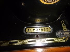 Singer AL294835