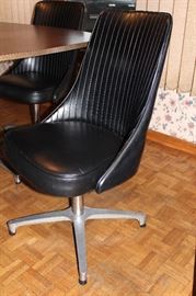 Chromatic 66' table and chairs by Chromcraft