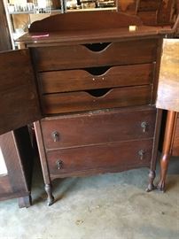 Noth Carolina dresser