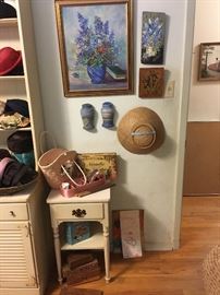 Ethan Allen side table, Painting by Folk artist Ruby Hays Palmo, old, hand-painted bluebonnet wall pockets attributed to