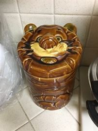 Tiger cookie jar