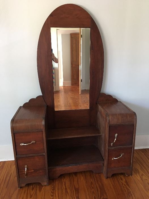 Vanity.  Needs some screws and a screw driver. 