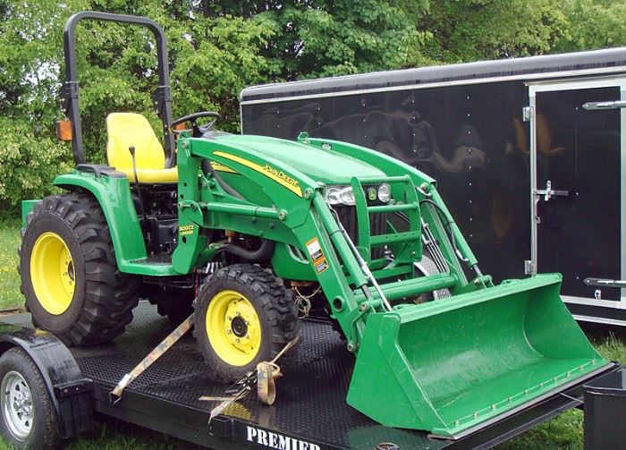 At 7PM: John Deere 3720 Tractor with 107.1 hours and 300CX Loader
