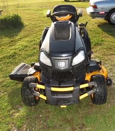 Craftsman 7400 Pro Series Garden Tractor w 26hp twin kohler engine. This one is sweet, Hydrostatic  These retaied at Sears for 3799.00 If you're looking for a bargain on an AWESOME Garden Tractor Here it is.