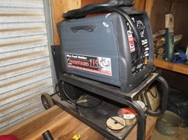 Farmhand 115 wirefeed welder