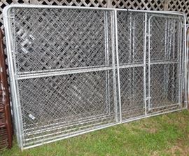 Very nice Dog run with 2 gates.