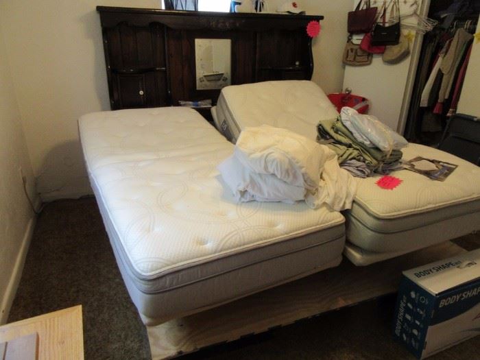 Split King Sleep Number bed $1,000 (NOT 70% off)