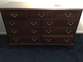 Stickley Leopold Original Cherry 9 Drawer Dresser (52’’ x 20’’ x 34’’)