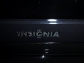 INSIGNIA 26" LCD TV #NS-L26Q-10A

