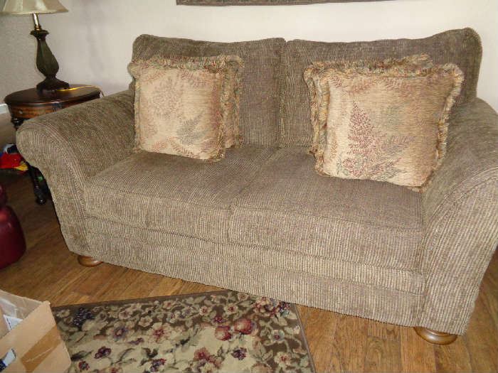 loveseat, great condition