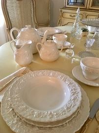 Wedgwood Queensware, service for 12