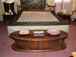Simmons (Highland Firm) King sz matt/box & Hollywood frame. Headboard matches Wardrobe & Dresser