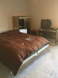 Queen bed platform, headboard & footboard (mirrored)