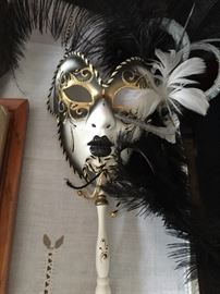 Mask with feathers