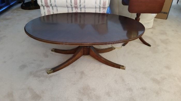 Duncan Phyfe style oval coffee table, great condition.