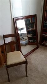Mirror that goes with the Kling dresser. 