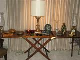 Baker party butler folding tray table