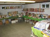 hundreds of cookbooks and magazines