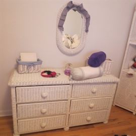 Wicker Accent Separates